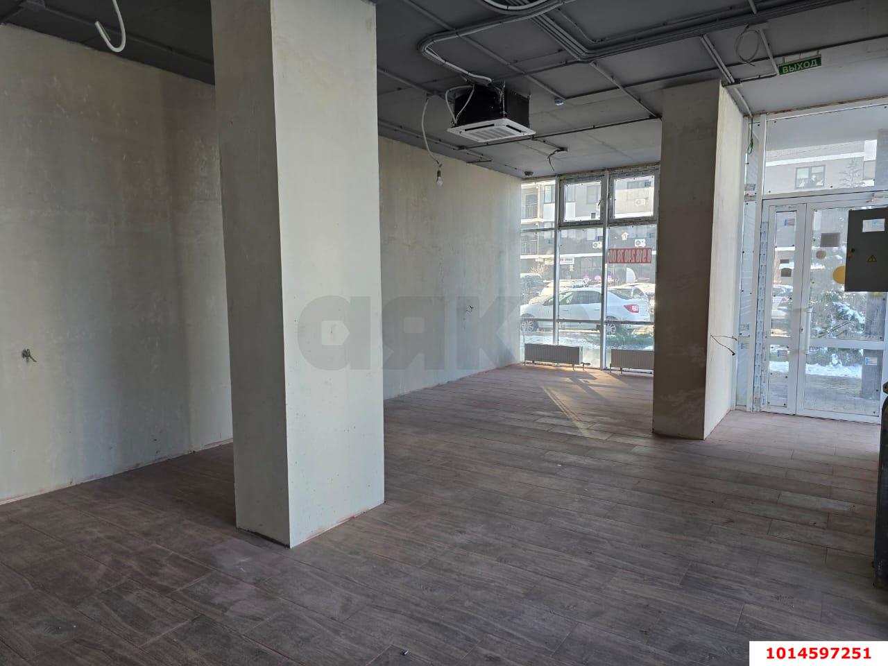 Фото №5: Торговое помещение 81 м² - Краснодар, жилой комплекс Дружный-2, б-р Адмиралтейский, 3