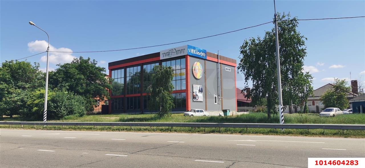 Фото №1: Торговое помещение 785 м² - Тимашевск, Южный, ул. Екатеринодарская, 102