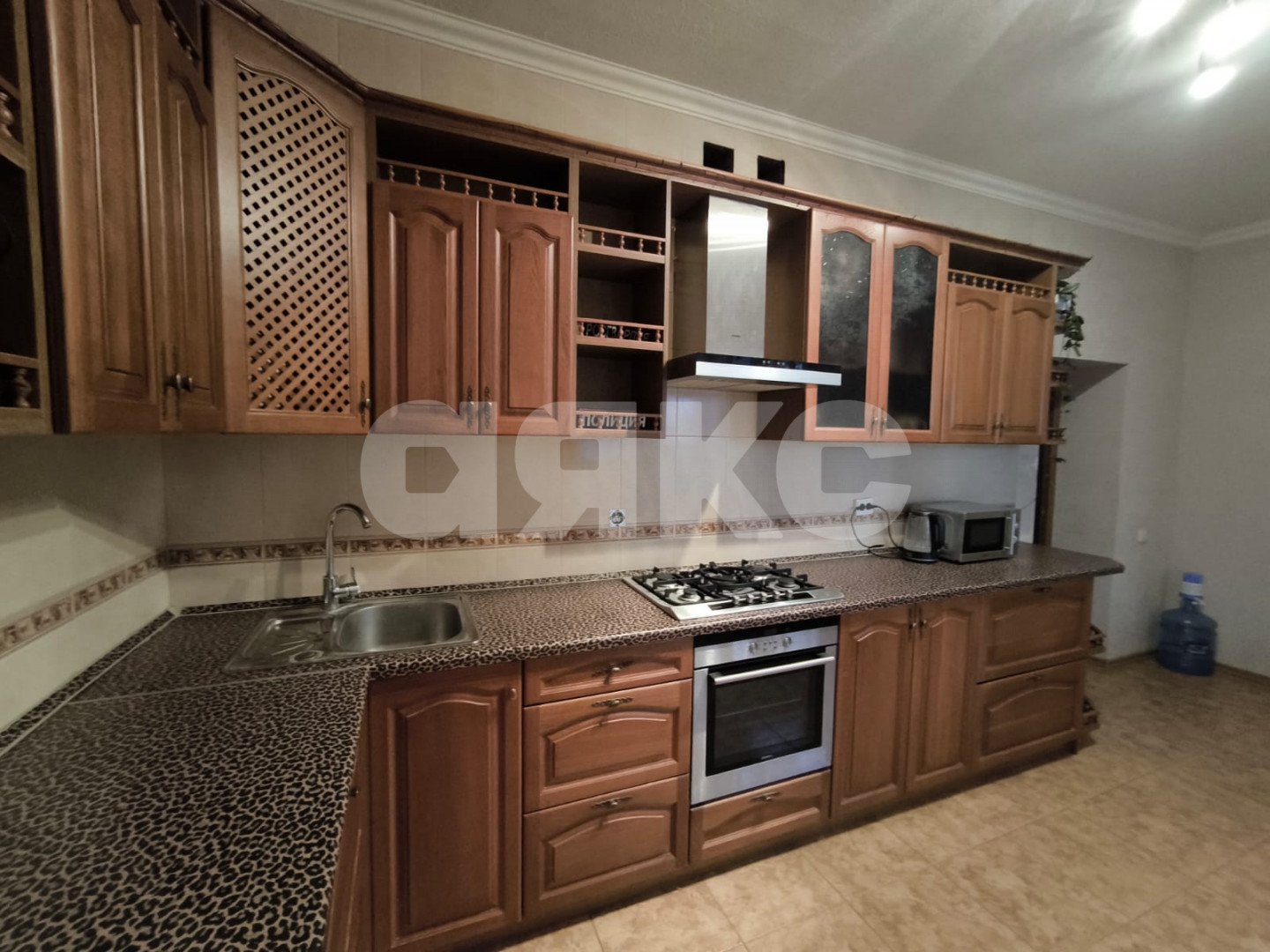 Фото №3: Дом 350 м² + 6 сот. - Аксай, пер. Аксайский, 4