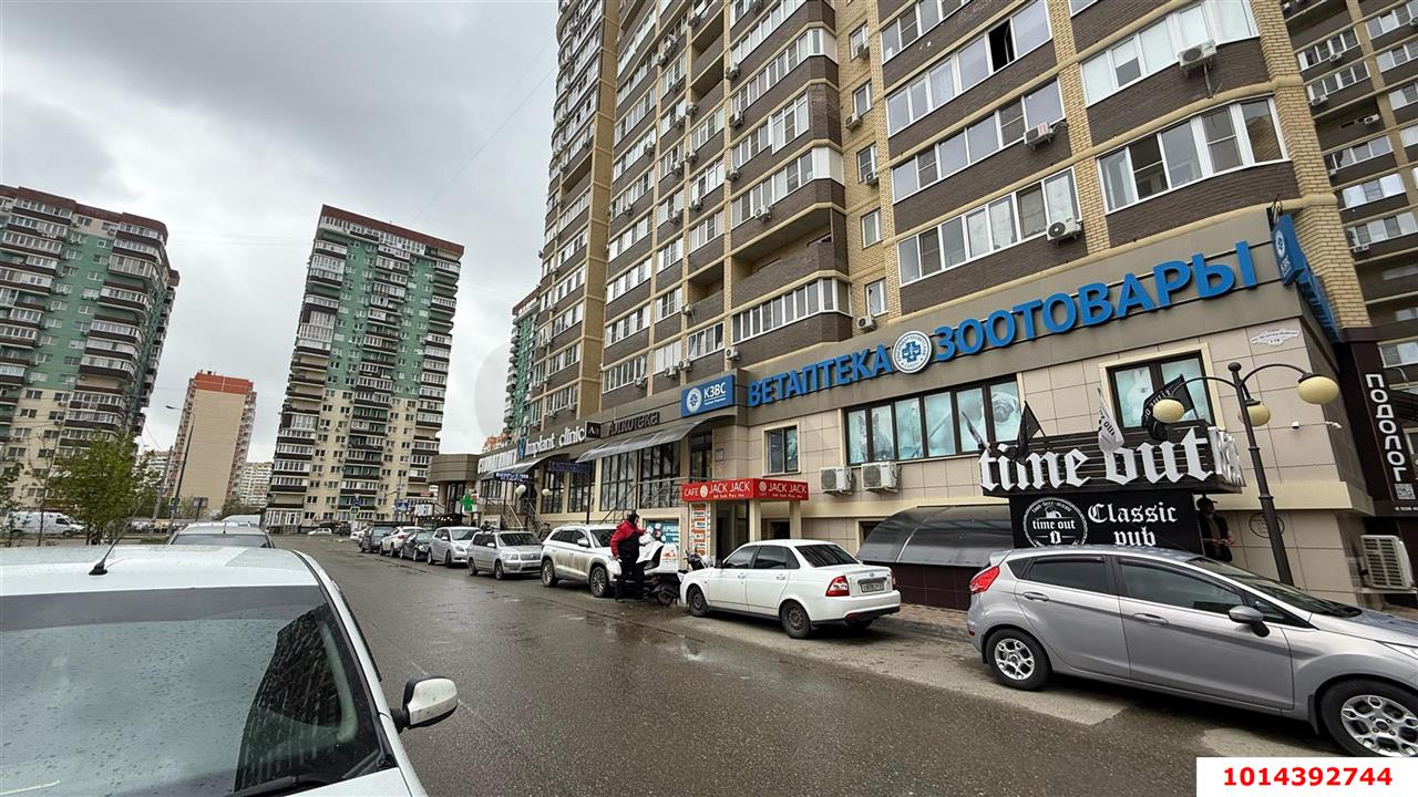 Фото №6: Торговое помещение 90 м² - Краснодар, жилой комплекс Бауинвест, ул. имени 40-летия Победы, 186к1