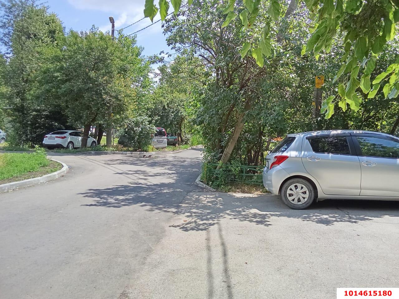 Фото №13: Торговое помещение 42 м² - Краснодар, Черёмушки, пр-д 1-й Вишнёвый, 3