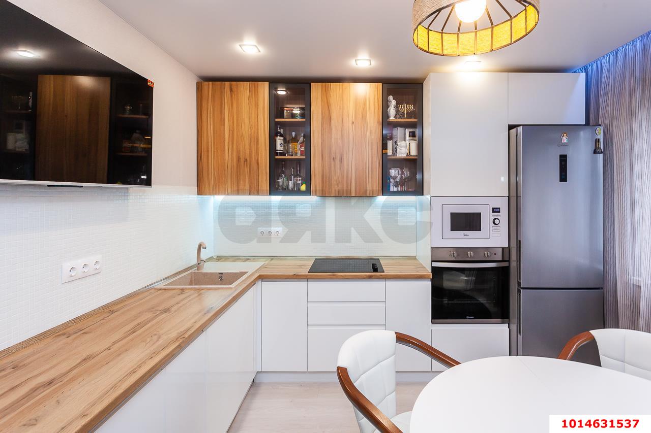 Фото №1: 2-комнатная квартира 75 м² - Краснодар, Завод Измерительных Приборов, ул. Карякина, 5к1