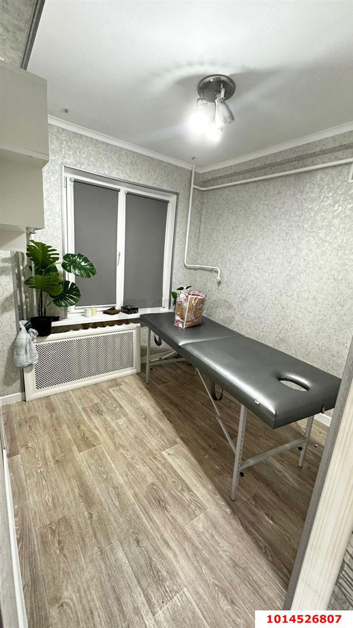 Фото №10: Готовый бизнес 30 м² - Кропоткин, Пентагон, ул. Красная, 145