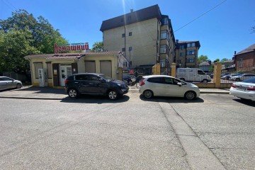 Фото №2: Торговое помещение 300 м² - Краснодар, мкр. Центральный, ул. Заводская, 19
