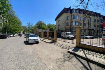 Фото №1: Торговое помещение 300 м² - Краснодар, мкр. Центральный, ул. Заводская, 19