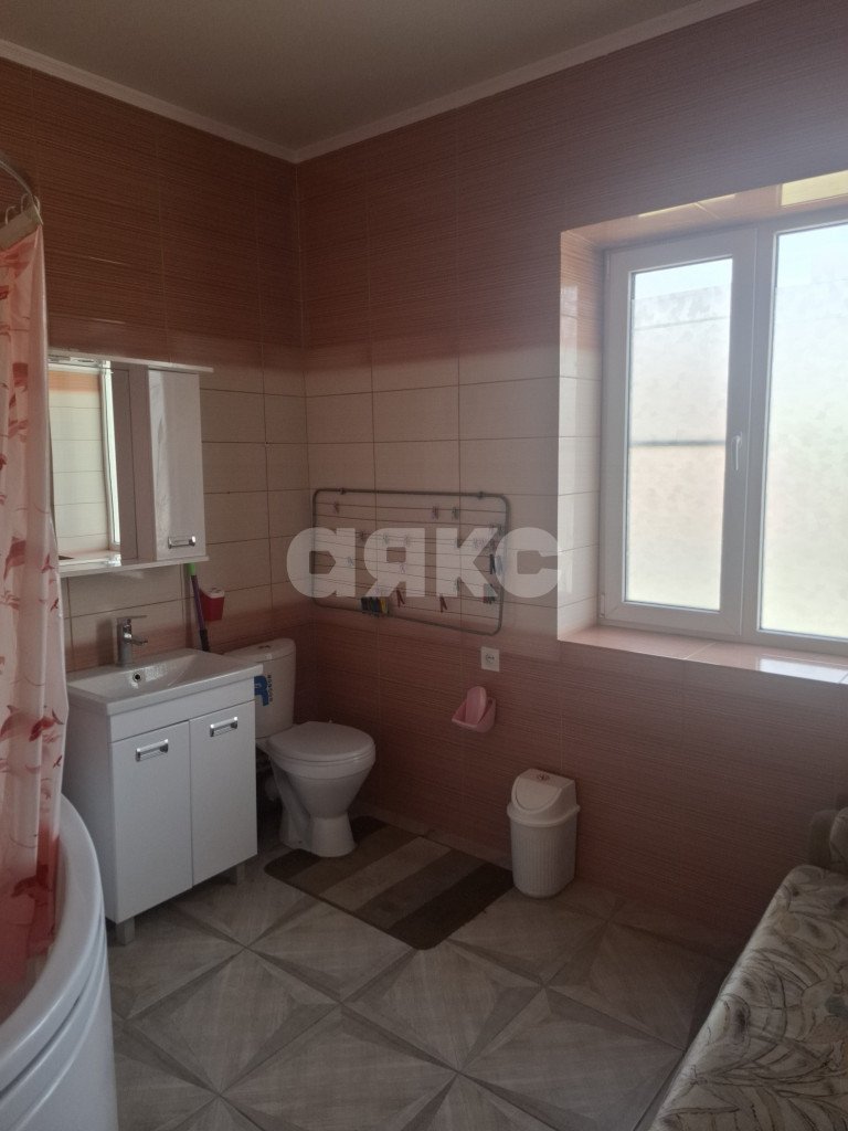Фото №4: Дом 46 м² + 1329 сот. - Новокубанск, ул. Сочинская, 12