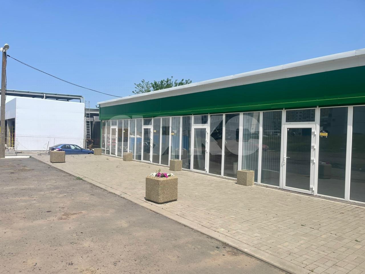 Фото №4: Коммерция 22 м² - Ростов-на-Дону, жилой комплекс Суворовский, пер. Амет Хана Султана, 5