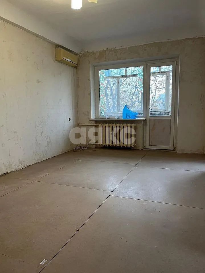 Фото №1: 3-комнатная квартира 52 м² - Ростов-на-Дону, Западный, пр-кт Коммунистический, 34/1
