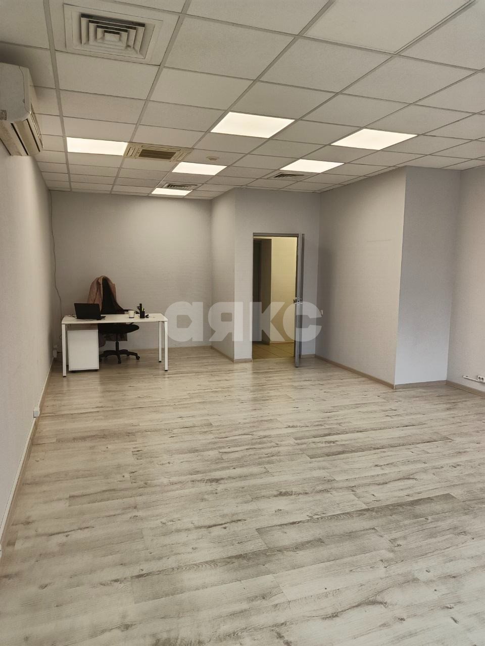 Фото №9: Коммерция 1293 м² - Ростов-на-Дону, Кировский, ул. Красноармейская, 129