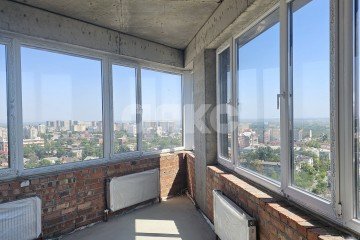 Фото №1: 3-комнатная квартира 131 м² - Ростов-на-Дону, мкр. Нахичевань, ул. Каяни, 22