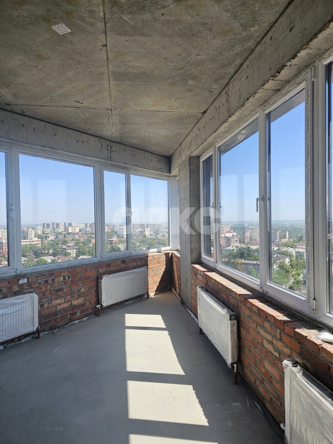 Фото №1: 3-комнатная квартира 131 м² - Ростов-на-Дону, Нахичевань, ул. Каяни, 22