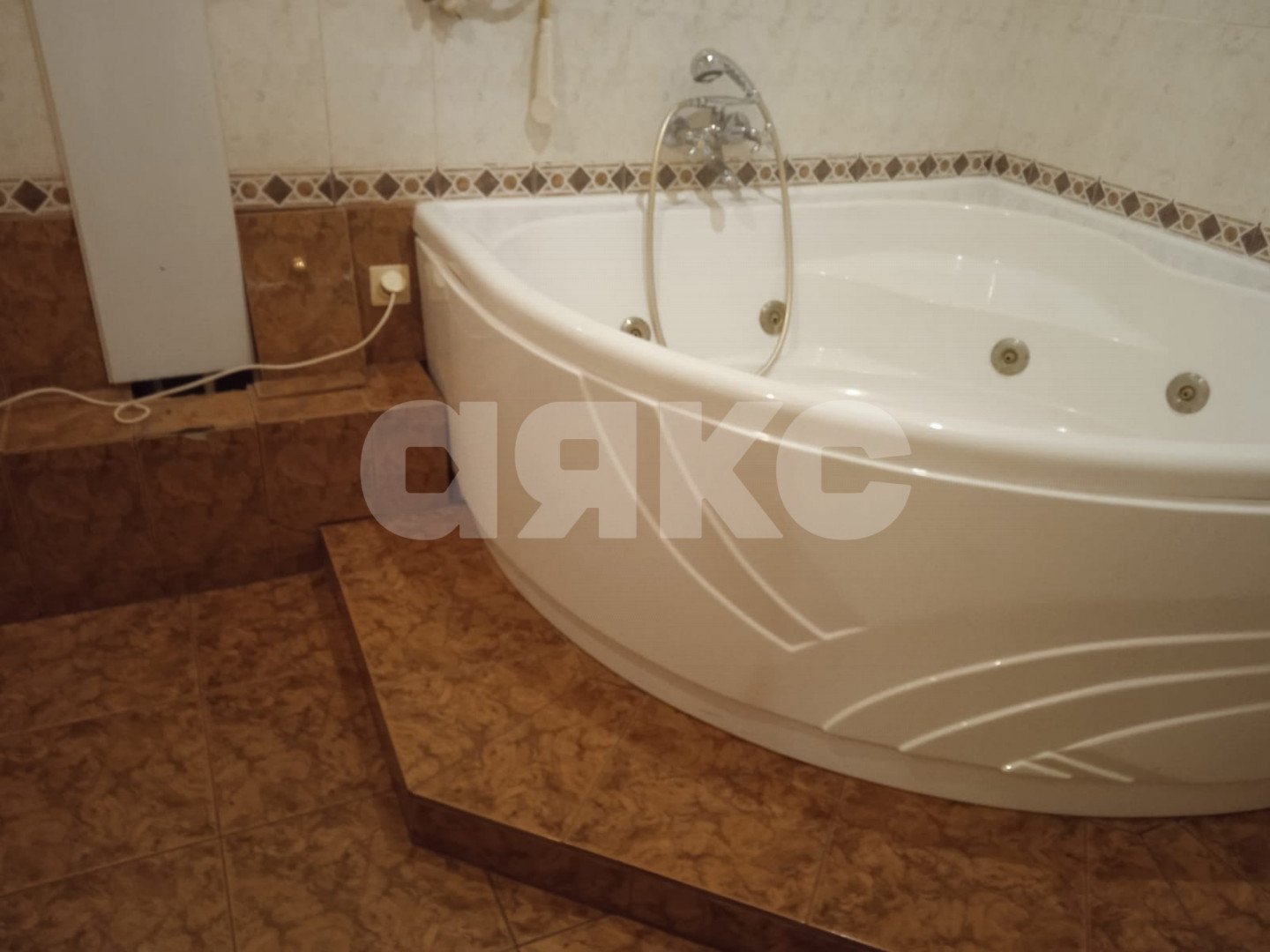 Фото №10: 2-комнатная квартира 76 м² - Волгоград, Тулака, ул. Тулака, 8/1