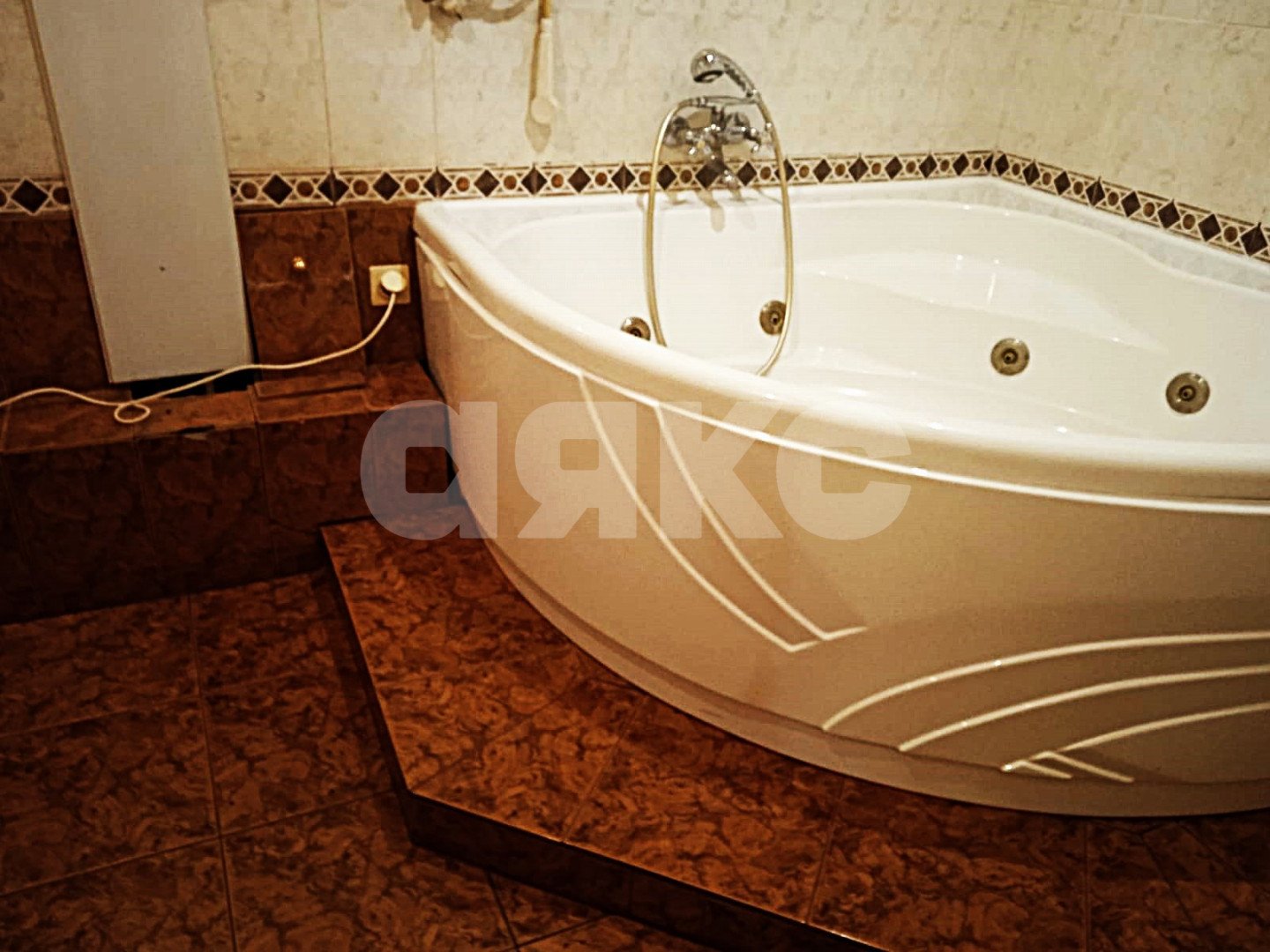 Фото №13: 2-комнатная квартира 76 м² - Волгоград, Тулака, ул. Тулака, 8/1