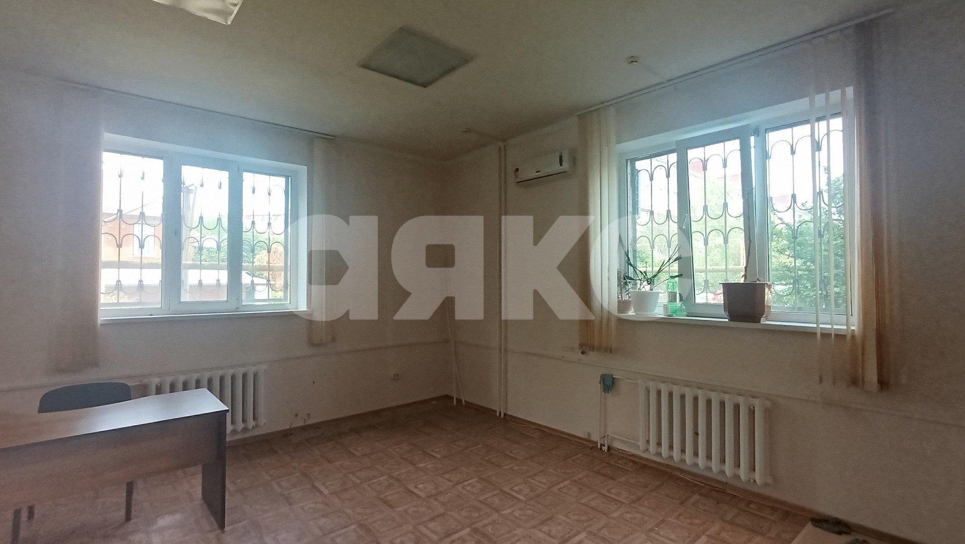 Фото №2: Коммерция 105 м² - Горячий Ключ, Администрация, ул. Ленина, 232Б