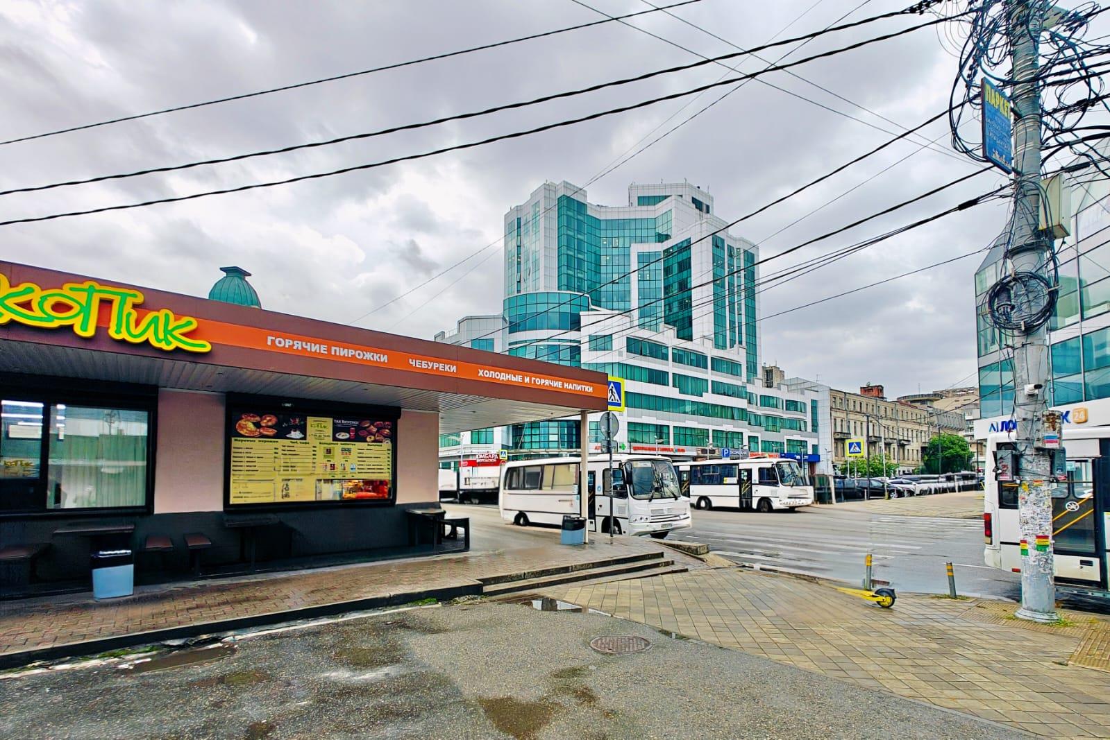 Фото №4: Коммерция 40 м² - Краснодар, Центральный внутригородской округ, мкр. Центральный, ул. Красноармейская, 62