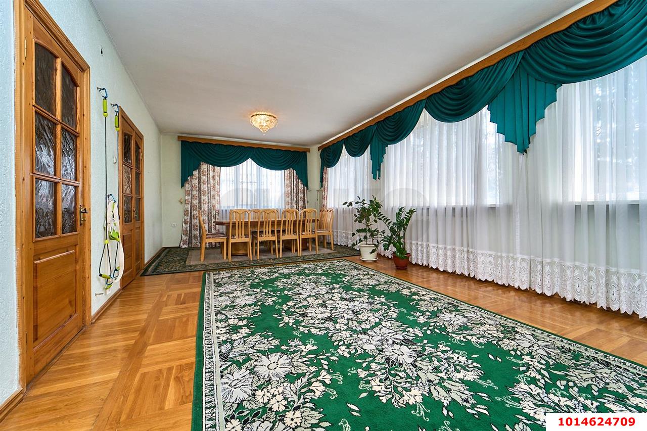 Фото №8: Дом 300 м² + 11.5 сот. - Краснодар, Краевая Клиническая Больница, ул. 21-го Партсъезда, 22