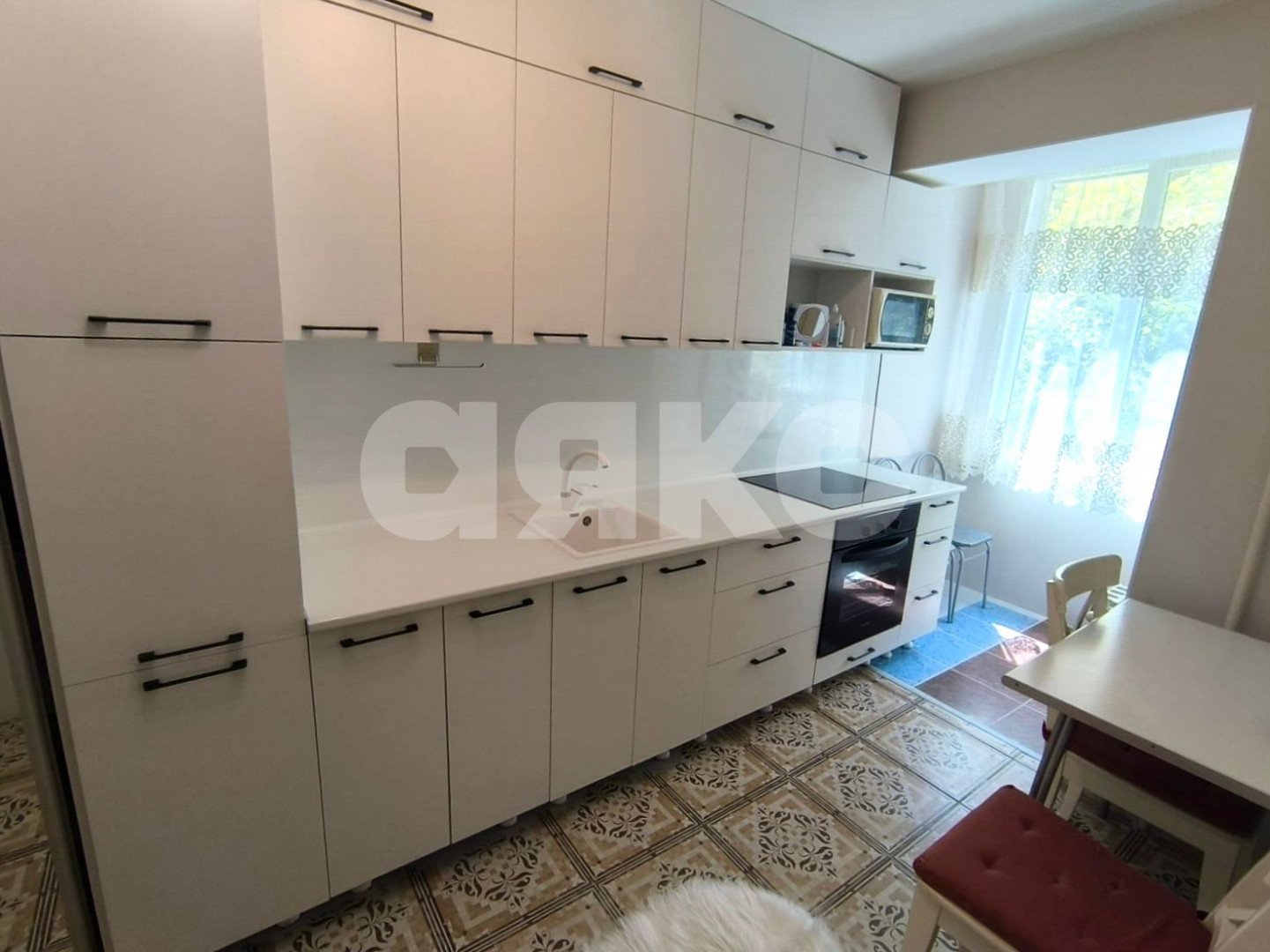 Фото №2: Комната 23 м² - Геленджик, ул. Орджоникидзе, 35