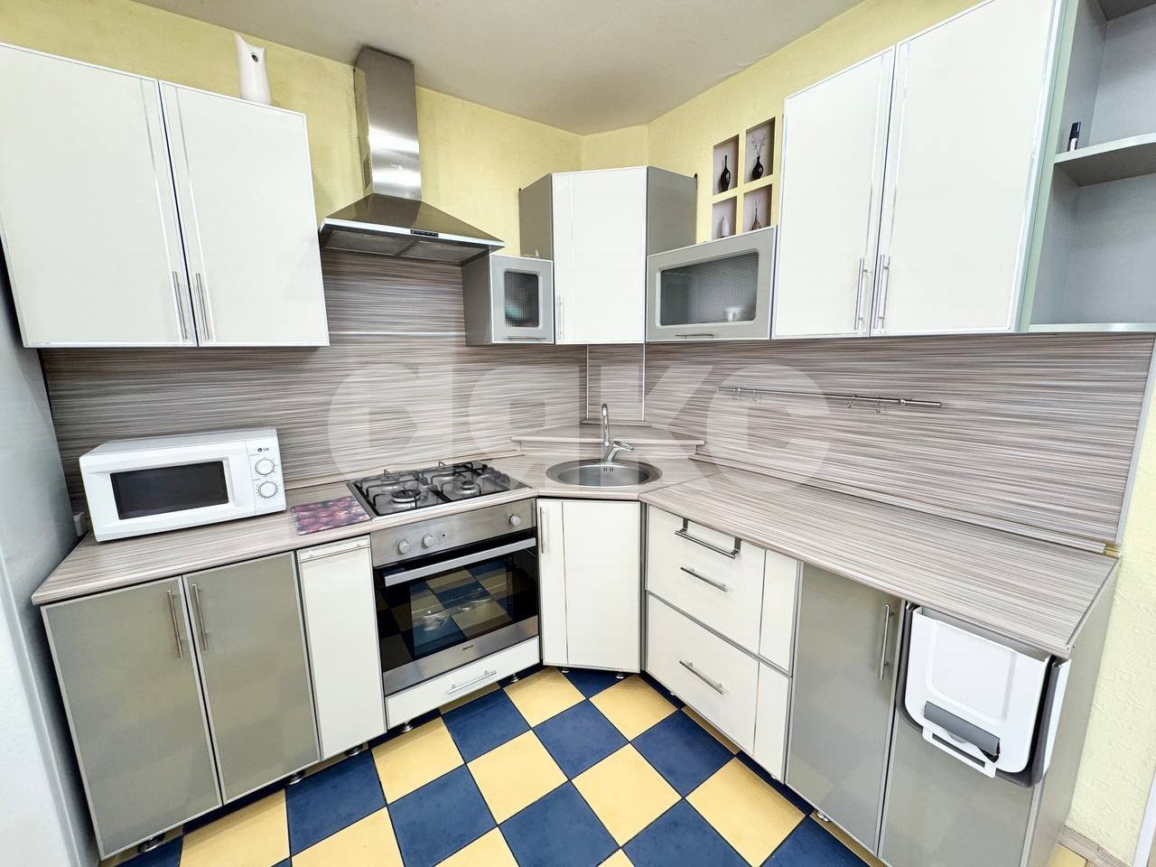 Фото №4: 3-комнатная квартира 59 м² - Нижнекамск, 13-й, ул. Гагарина, 27