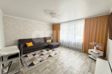 Фото №5: 3-комнатная квартира 65 м² - Нижнекамск, мкр. 17-й, пр-кт Шинников, 61