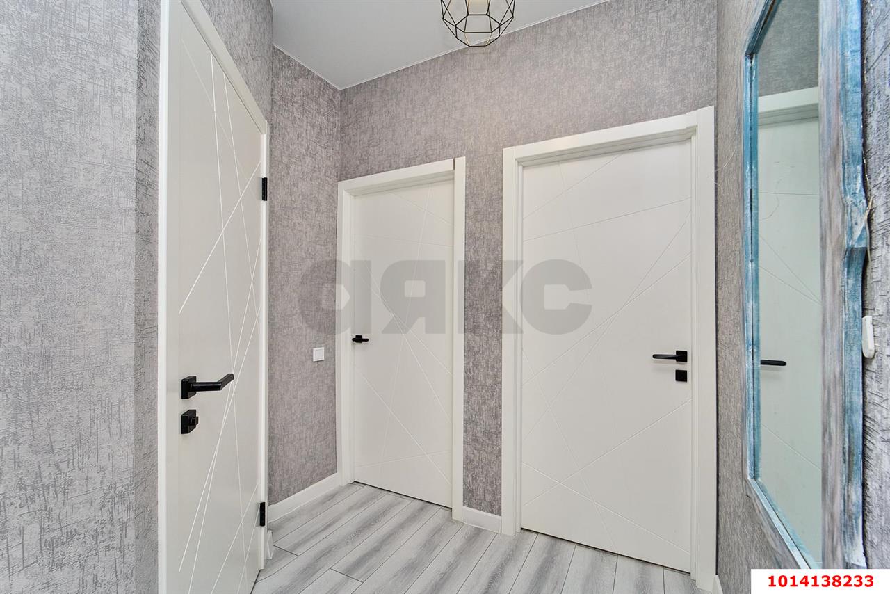 Фото №8: 1-комнатная квартира 42 м² - Краснодар, Прикубанский внутригородской округ, Школьный, жилой комплекс Версаль, мкр. Круглик, ул. Черниговская, 1