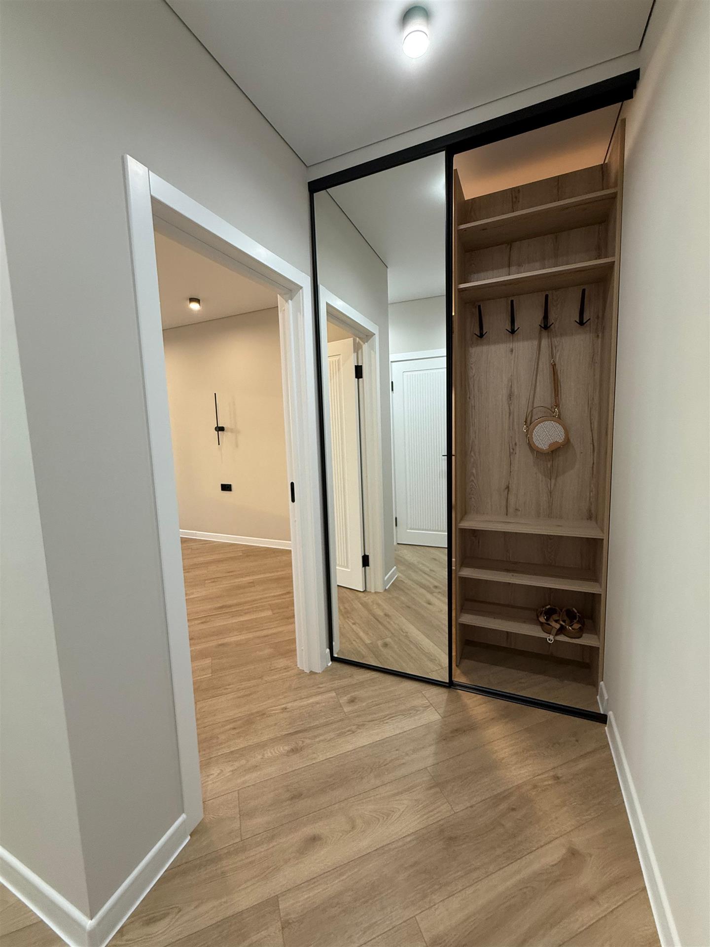 Фото №7: 1-комнатная квартира 32 м² - Краснодар, ЖК Абрикосово, жилой комплекс Абрикосово, мкр. Прикубанский внутригородской округ, ул. имени Героя Георгия Бочарникова, 4