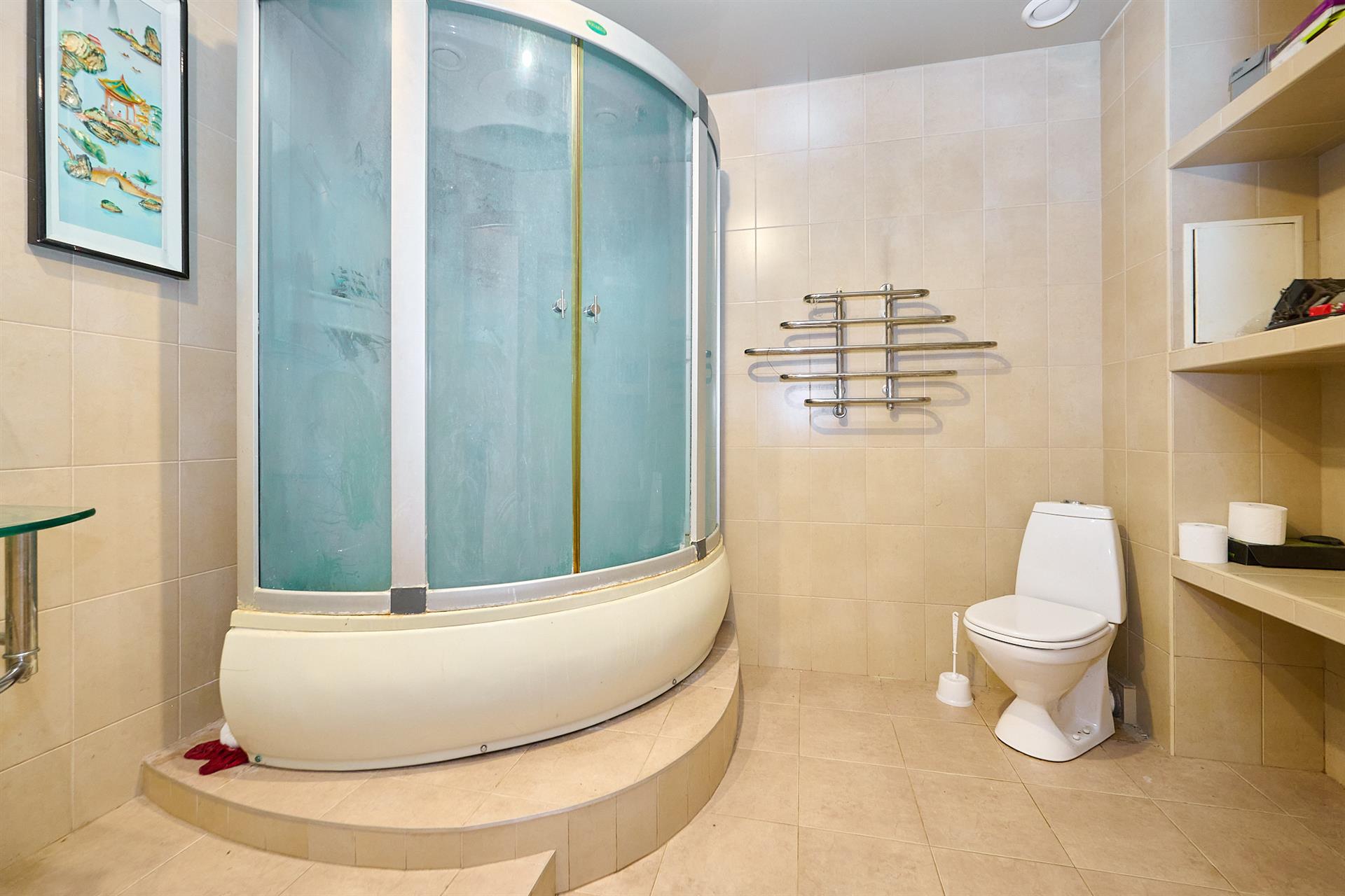 Фото №11: 3-комнатная квартира 170 м² - Краснодар, Западный внутригородской округ, Горгаз, Центральный внутригородской округ, мкр. Центральный, ул. Красина, 9/1