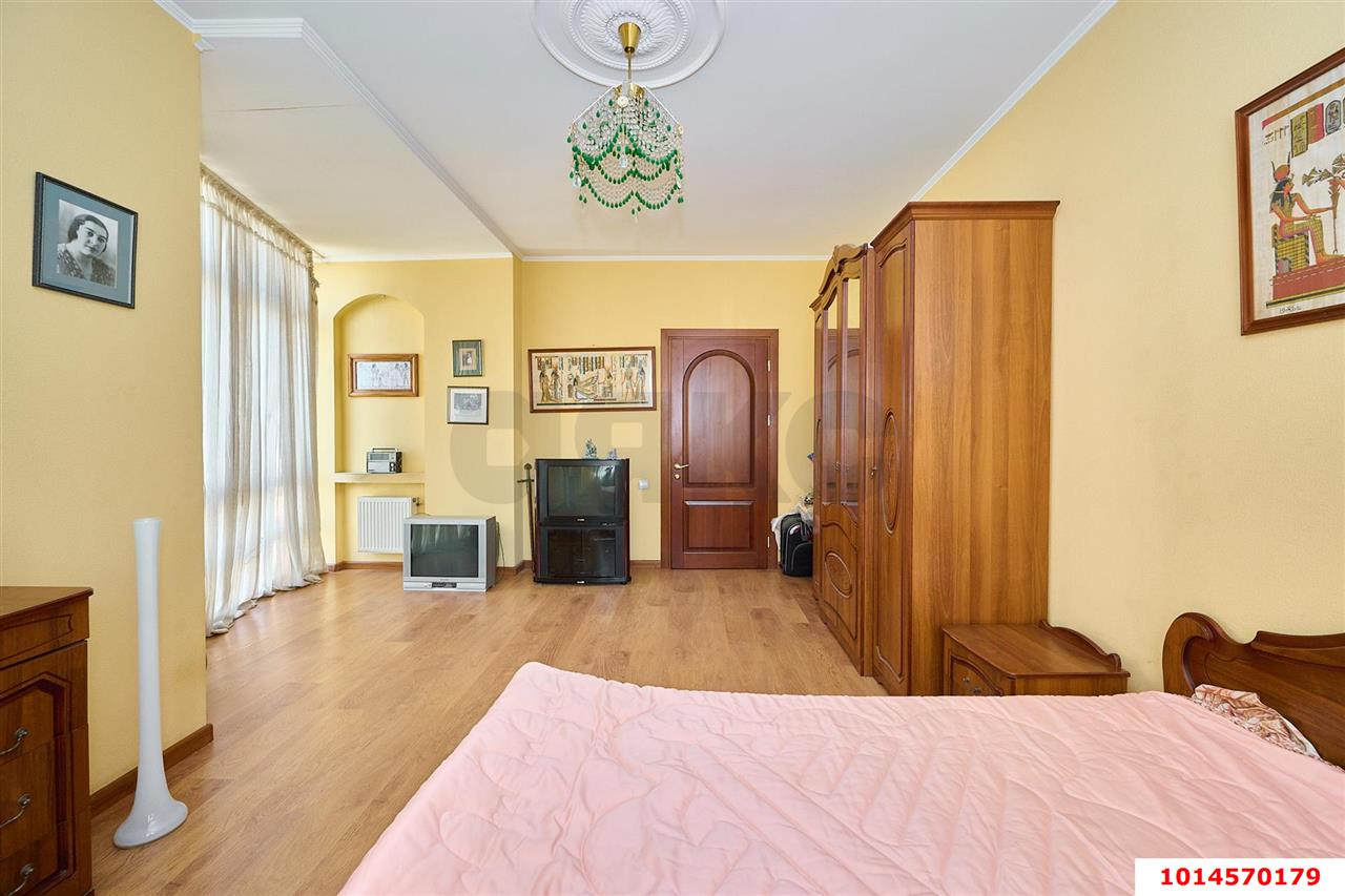 Фото №8: 3-комнатная квартира 170 м² - Краснодар, Центральный, ул. Красина, 9/1