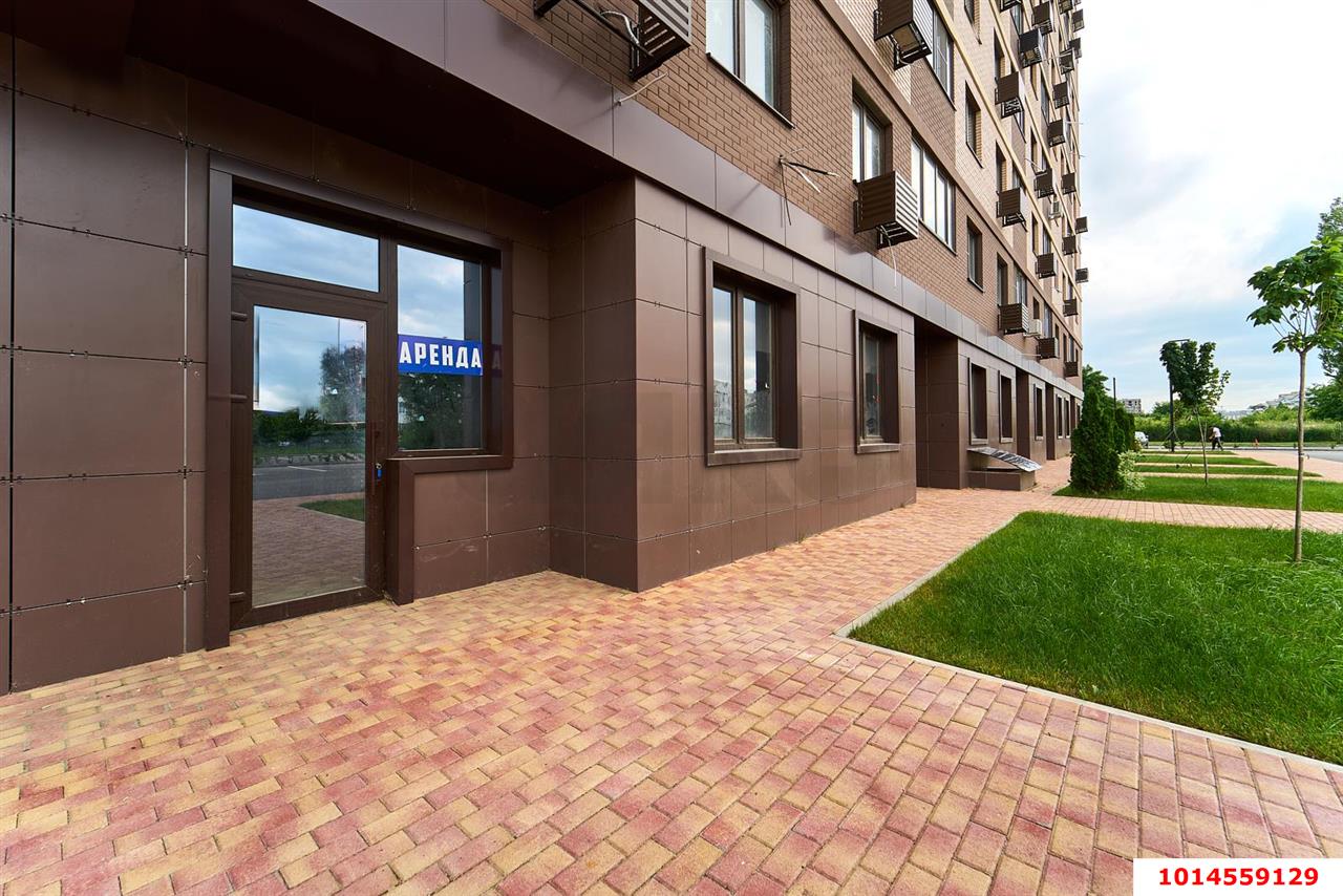 Фото №1: Торговое помещение 44 м² - Краснодар, жилой комплекс Новые Сезоны, ул. Скандинавская, 1