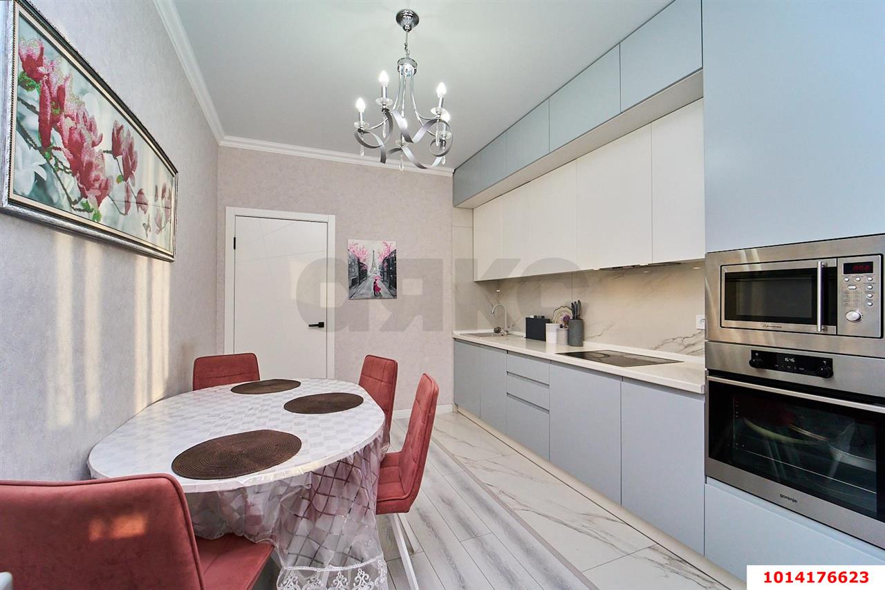 Фото №10: 1-комнатная квартира 46 м² - Краснодар, Школьный, жилой комплекс Версаль, Круглик, мкр. Прикубанский внутригородской округ, ул. Черниговская, 1