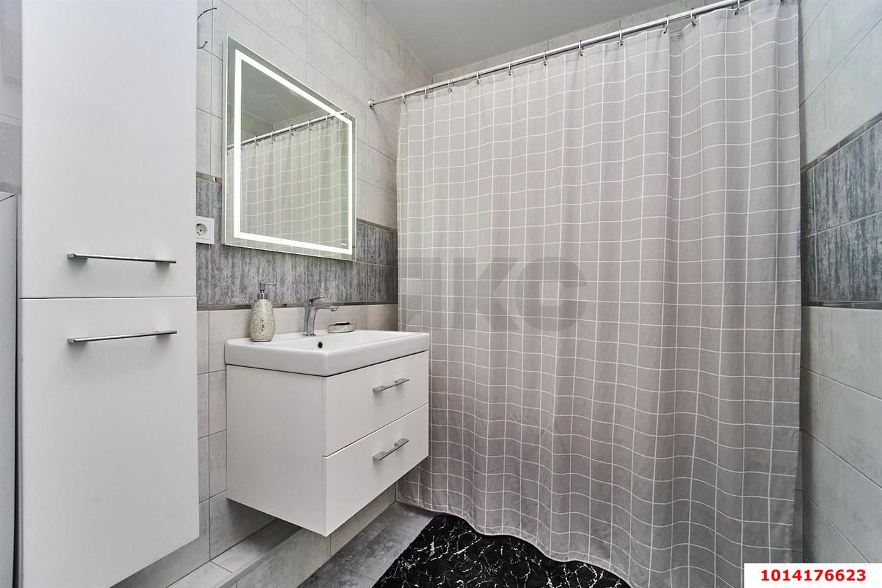 Фото №5: 1-комнатная квартира 46 м² - Краснодар, Школьный, жилой комплекс Версаль, Круглик, мкр. Прикубанский внутригородской округ, ул. Черниговская, 1