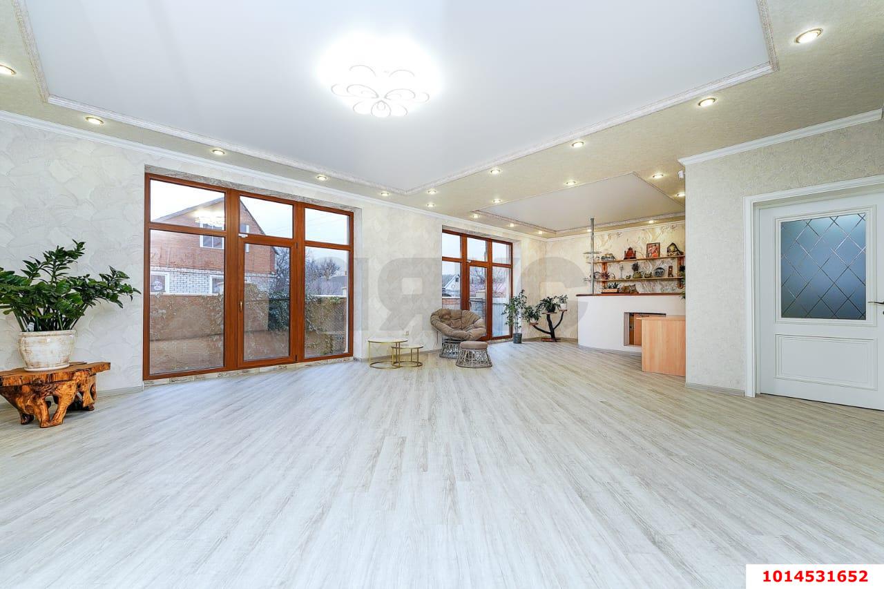 Фото №7: Дом 218 м² + 4.78 сот. - Кореновск, 2-й квартал, ул. Венеры Павленко, 3