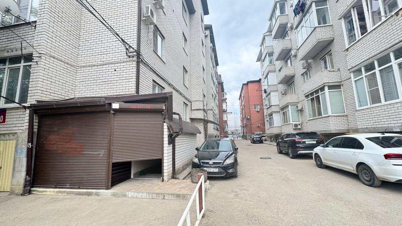 Фото №1: Студия 54 м² - Краснодар, Прикубанский внутригородской округ, Завод Радиоизмерительных Приборов, мкр. Музыкальный, ул. Агрохимическая, 111