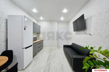 Фото №3: 2-комнатная квартира 61 м² - Краснодар, мкр. Прикубанский внутригородской округ, ул. Краеведа Соловьёва, 6к2