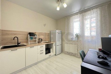 Фото №1: 1-комнатная квартира 37 м² - Краснодар, мкр. жилой комплекс Времена Года 3, ул. Цезаря Куникова, 24к2