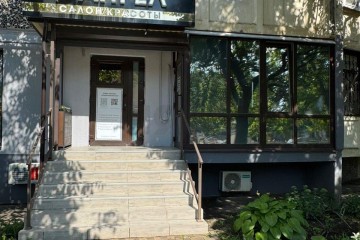 Фото №2: Торговое помещение 56 м² - Краснодар, мкр. Краевая Клиническая Больница, ул. 1 Мая, 228