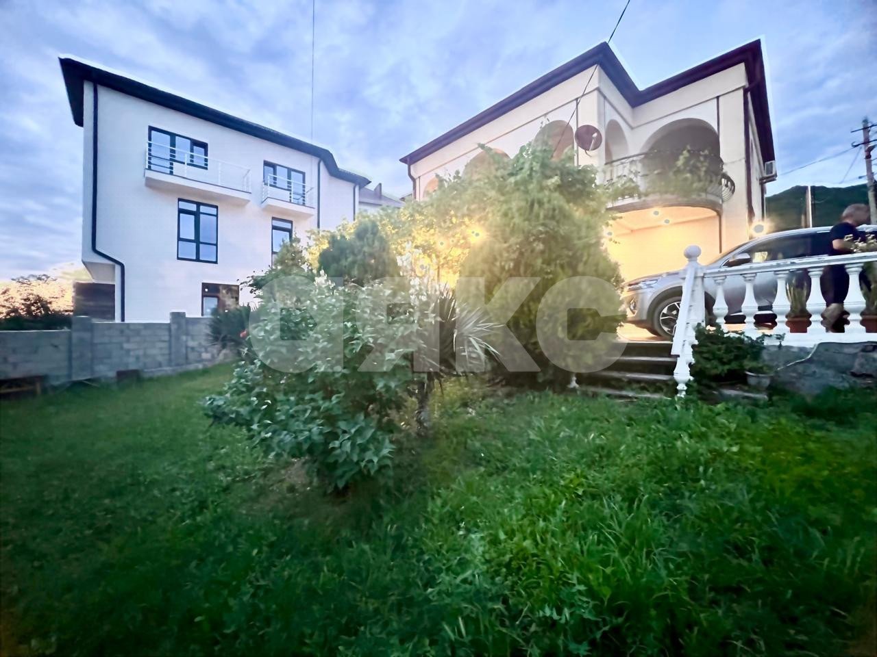 Фото №2: Коттедж 223 м² + 4.5 сот. - Геленджик, СНТ Виноградарь-2, ул. Алычёвая, 4