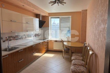 Фото №1: 2-комнатная квартира 77 м² - Волгоград, р. Центральный, ул. Новороссийская, 2К