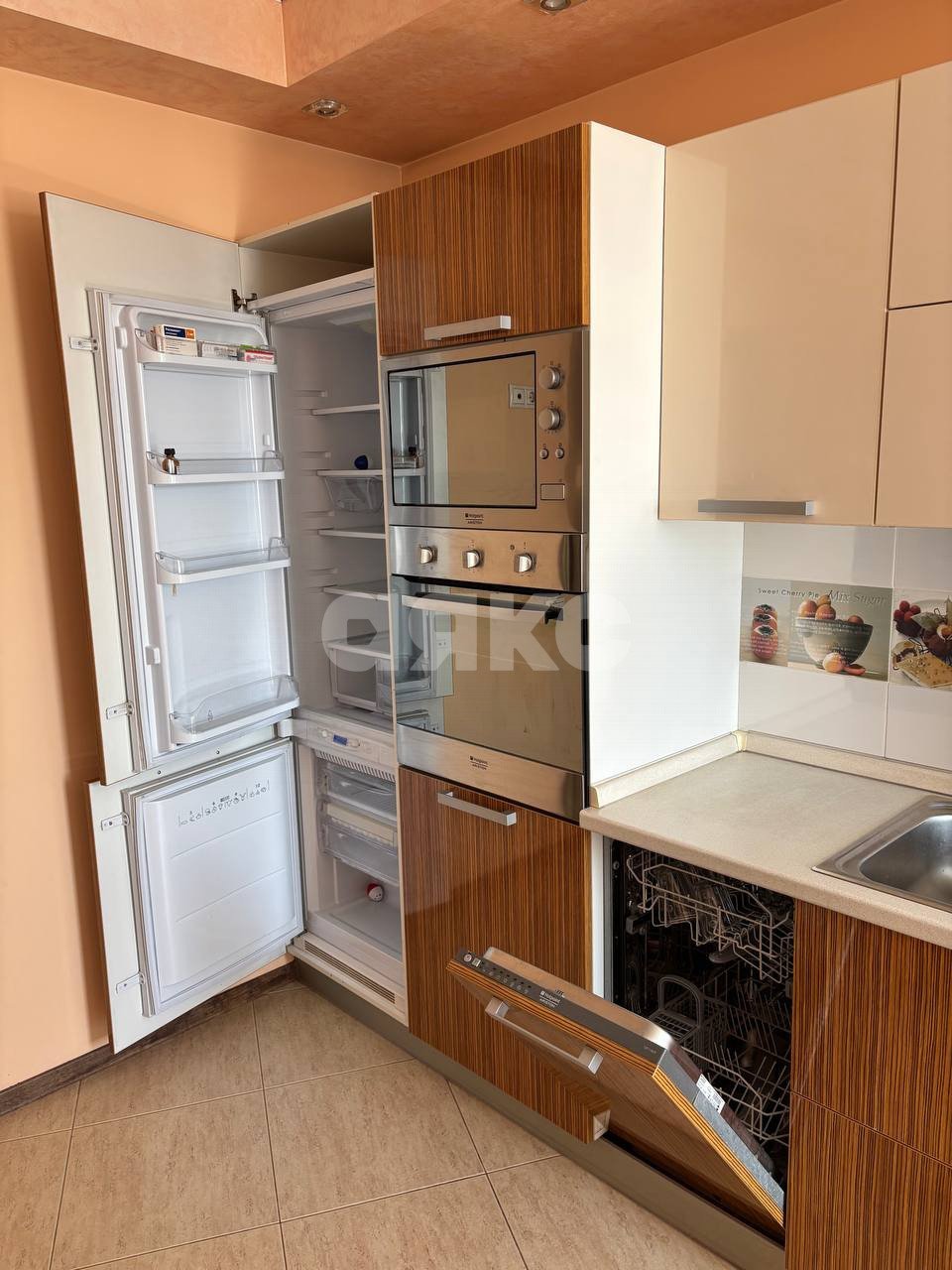 Фото №3: 2-комнатная квартира 77 м² - Волгоград, Центральный, ул. Новороссийская, 2К