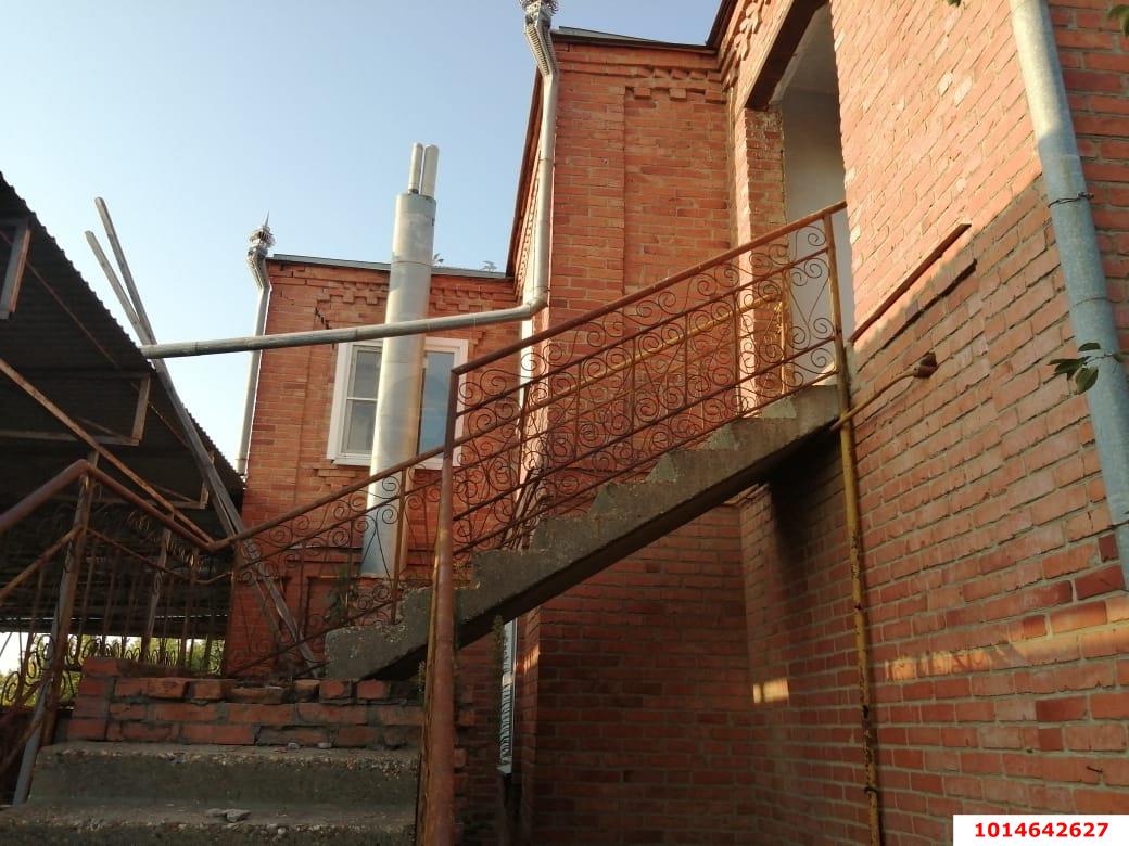 Фото №1: Дом 179 м² + 12 сот. - Понежукай, ул. Комсомольская, 48