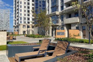 Фото №1: 1-комнатная квартира 42 м² - Майкоп, мкр. Центр, ул. Спортивная, 43