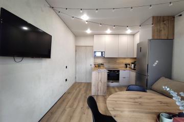 Фото №1: 2-комнатная квартира 61 м² - Краснодар, мкр. Московский, ул. им. Байбакова Н.К., 14