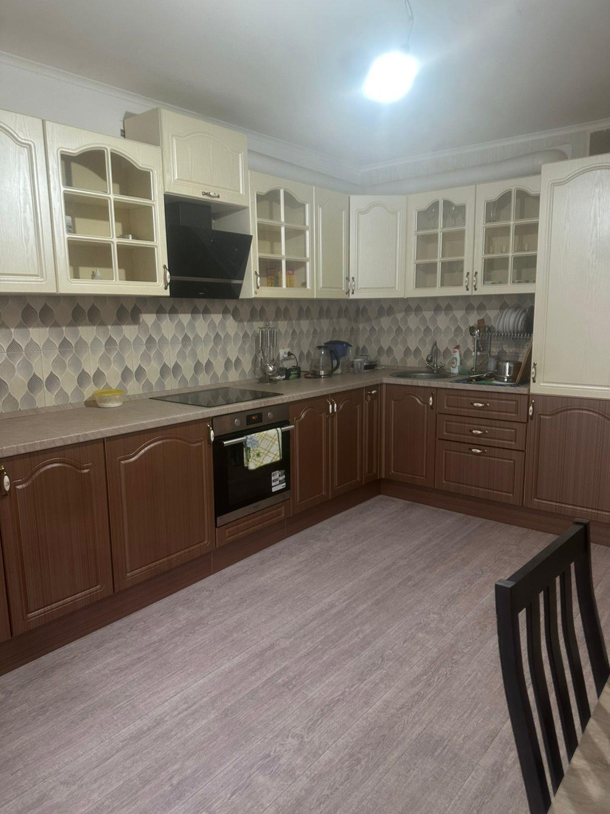 Фото №1: 2-комнатная квартира 64 м² - Краснодар, Карасунский внутригородской округ, мкр. Почтовый, ул. имени Валерия Гассия, 19