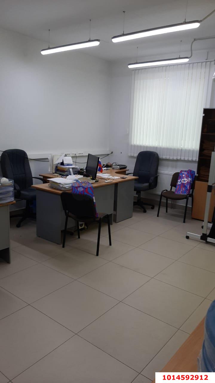 Фото №2: Офисное помещение 50 м² - Краснодар, жилой комплекс Три Богатыря, ул. Садовая, 161/2к2