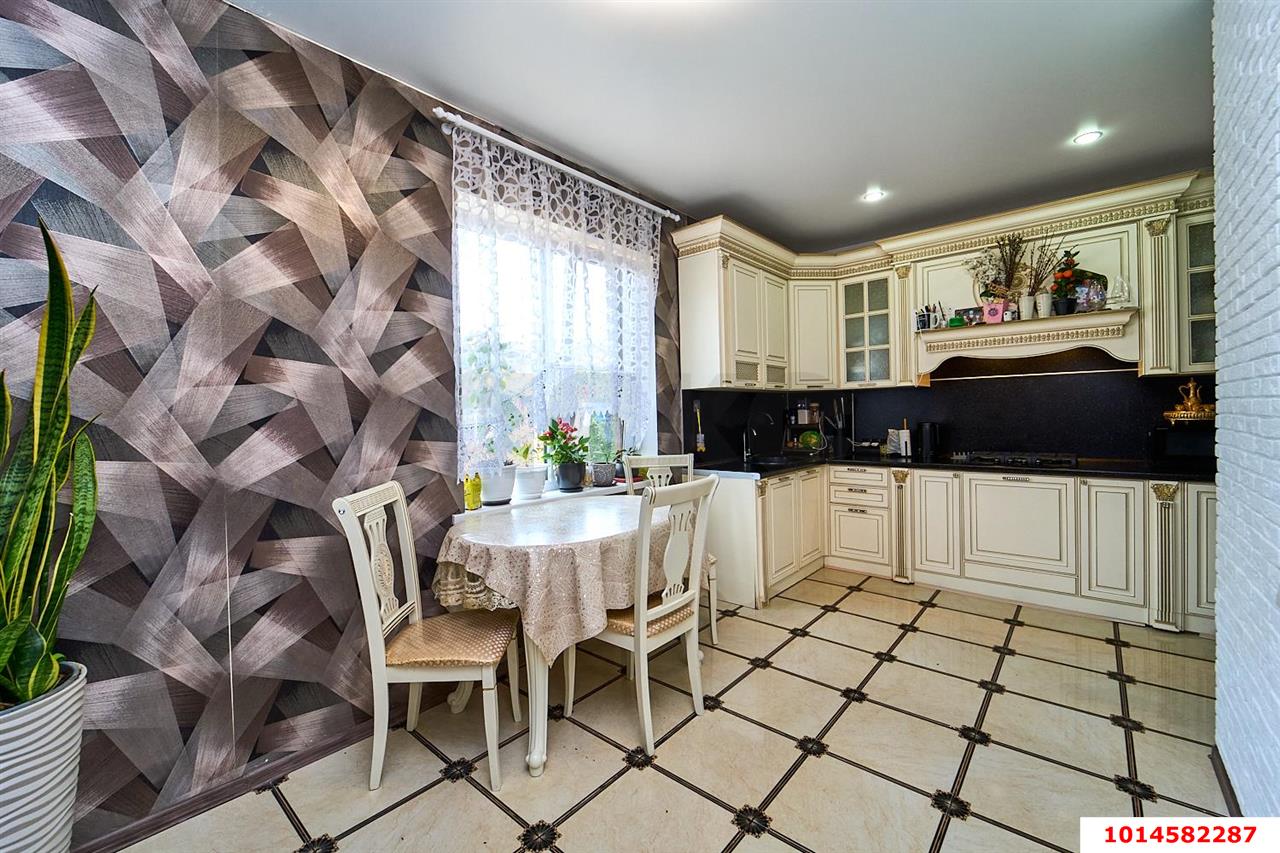 Фото №2: Дом 104 м² + 4 сот. - Знаменский, Восход, ул. Абрикосовая, 422