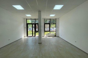 Фото №1: Торговое помещение 45 м² - Краснодар, мкр. Парк Победы, 