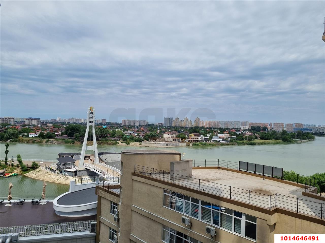 Фото №2: 2-комнатная квартира 96 м² - Краснодар, Центральный, ул. Кубанская набережная, 37/10