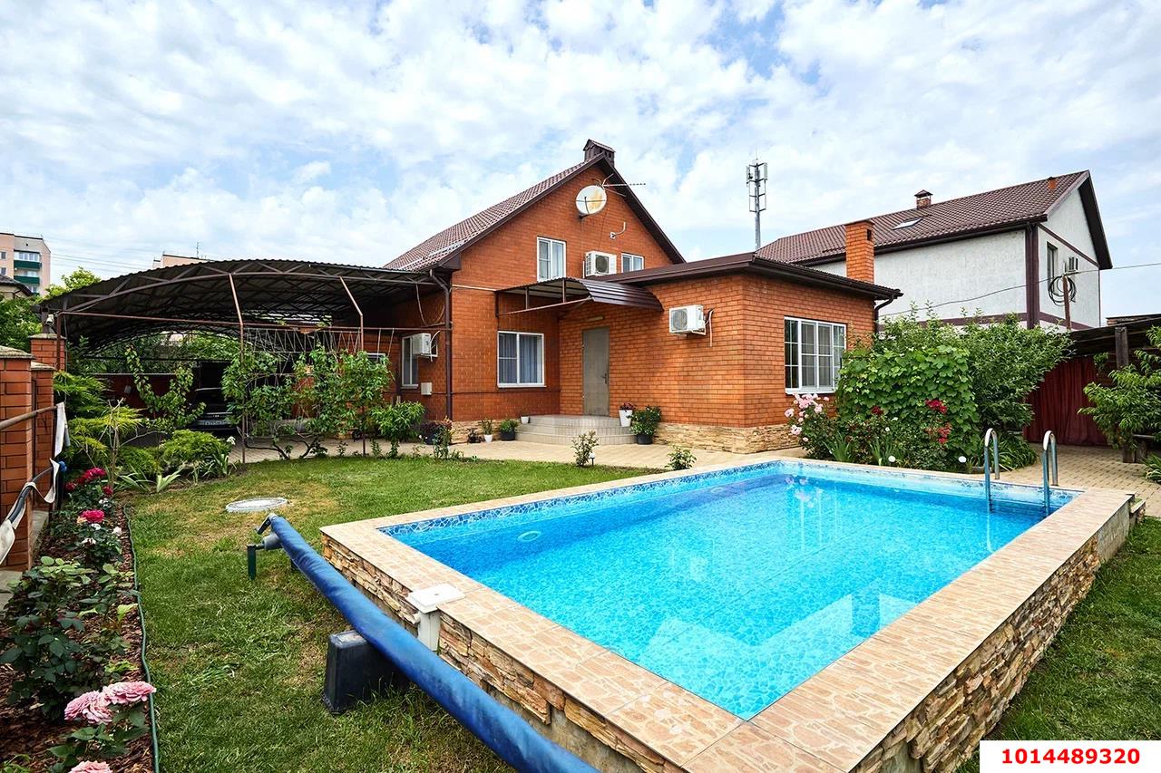 Фото №1: Дом 185 м² + 7 сот. - Яблоновский, ул. Ленинградская, 31