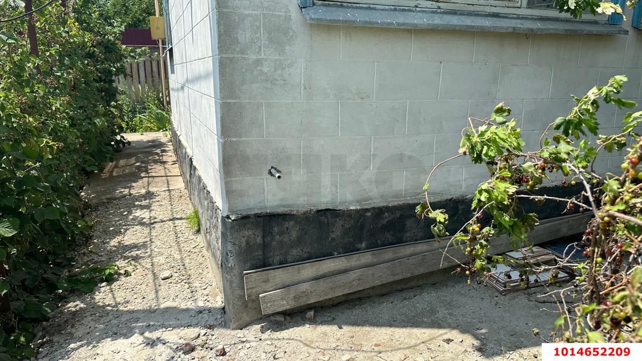 Фото №3: Дом 30 м² + 4 сот. - Знаменский, Карасунский внутригородской округ, мкр. СНТ Автомобилист-2, ул. Малиновая, 263