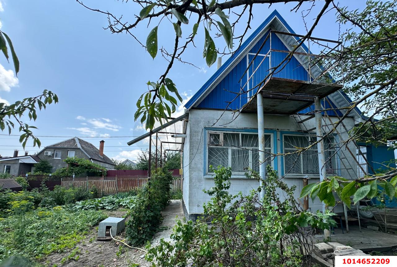 Фото №1: Дом 30 м² + 4 сот. - Знаменский, Автомобилист-2, ул. Малиновая, 263