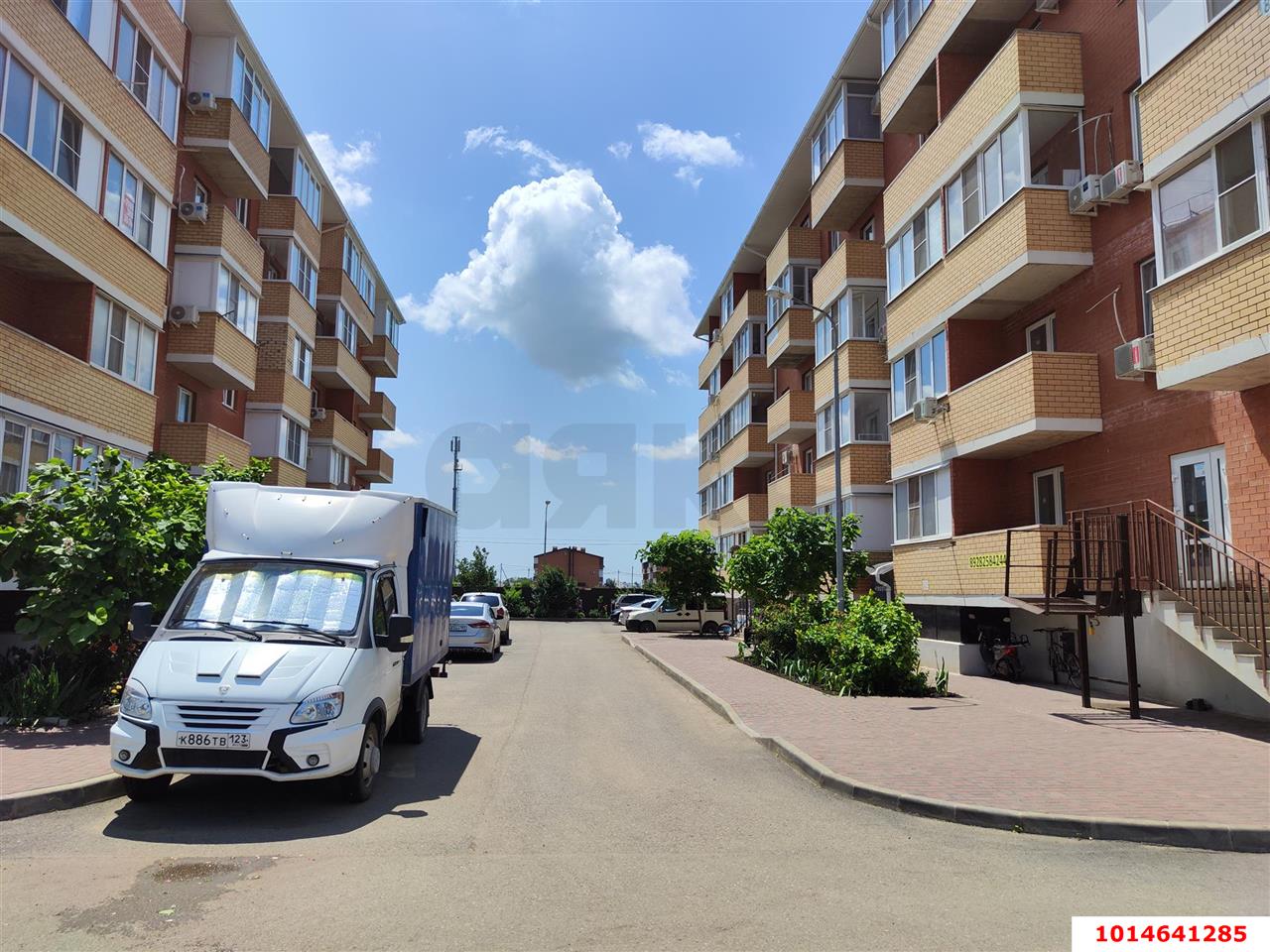 Фото №3: Торговое помещение 57 м² - Российский, Прикубанский внутригородской округ, ул. имени В.М. Комарова, 106Б